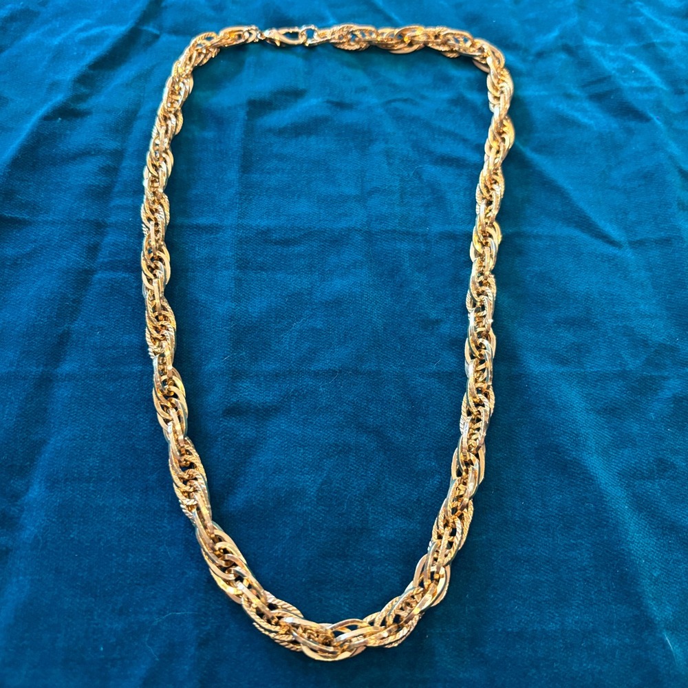 Vintage Gold Tone Chunky Textured Multi Link Rope Chain Necklace 23 Inch